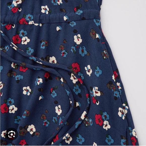 Uniqlo IDLF Dress - Picture 2 of 7